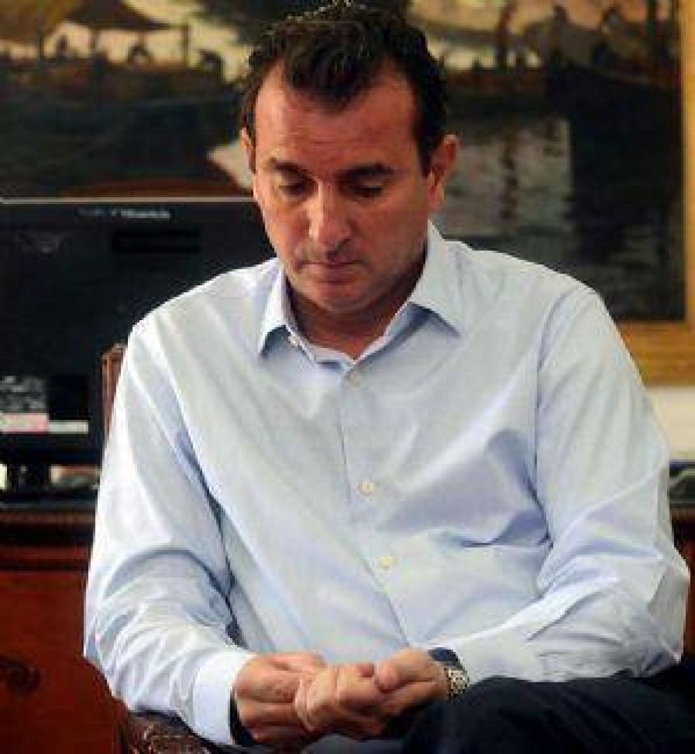 P�rez comienza a delinear su discurso del 1� de mayo