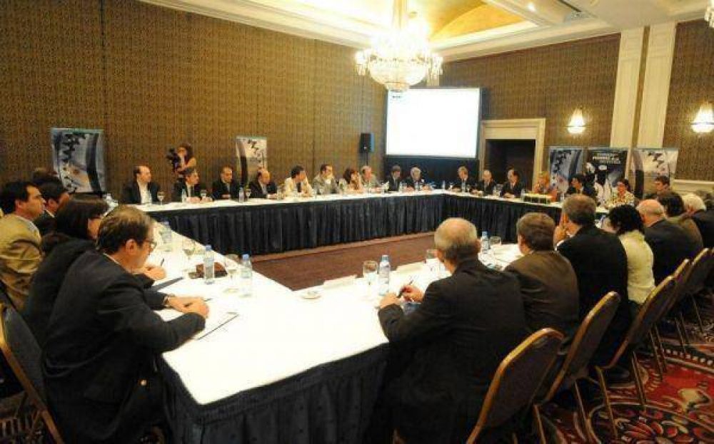 Tierra del Fuego particip� de reuni�n del Consejo Federal de Industria