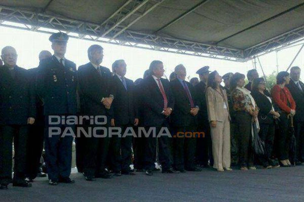 Niccolai presidi� el acto por un nuevo aniversario de la gesta de Malvinas