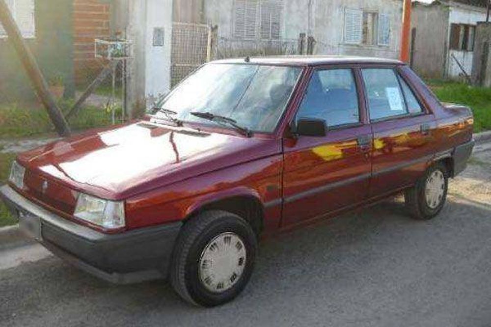 Robaron auto desde c�ntrica esquina