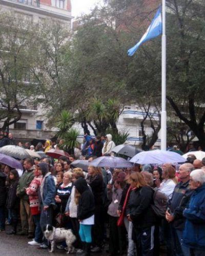 A 31 a�os de la guerra, un emotivo acto record� a los veteranos y ca�dos en Malvinas