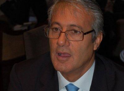 Larraburru critic� el operativo policial en la cancha de Villa Mitre