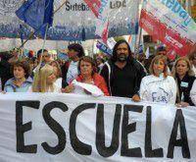Los docentes suspenden los paros por el temporal