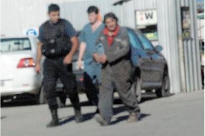 Dos hombres sufrieron una potente descarga el�ctrica en un techo