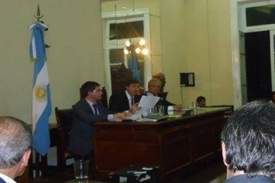 �Hemos iniciado esta etapa de gobierno y administraci�n municipal, con responsabilidad�