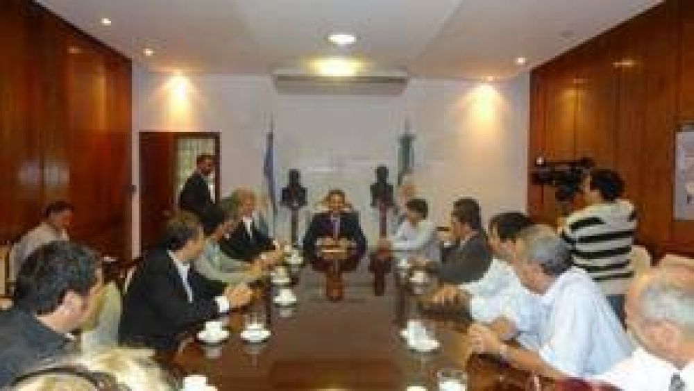 "Es un primer paso muy importante" remarc� L�pez sobre alicuota diferenciada para las PYMES