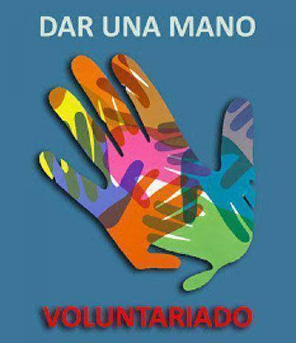 Reciben donaciones para ayudar a los afectados de La Plata