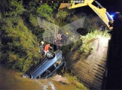 Tres integrantes de una familia de Formosa fallecieron al despistar su auto en Corrientes 