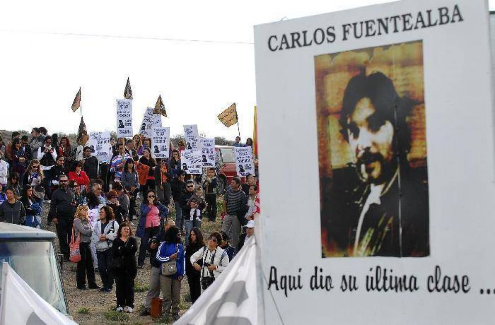 A seis a�os de Carlos Fuentealba paro, actos y movilizaci�n