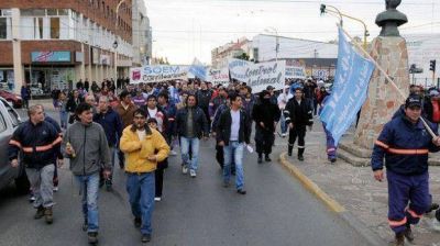 Los municipales van a parar por 72 horas m�s