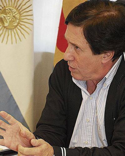 EL MUNICIPIO DE LAN�S SOLIDARIO CON DISTRITOS BONARERENSES