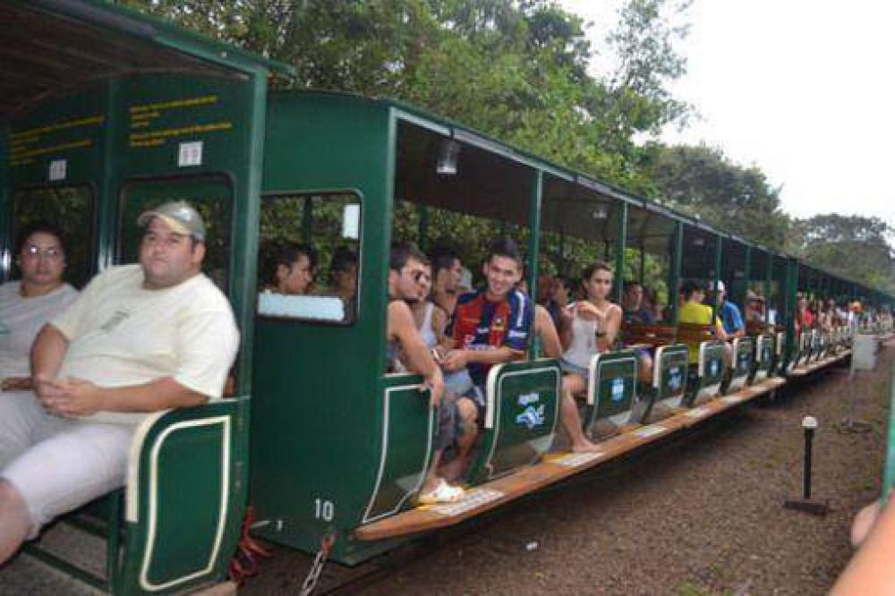 Analizan c�mo mejorar el ingreso y el paseo en las Cataratas del Iguaz�