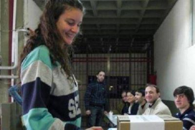 Proponen una "jornada c�vica" para que alumnos simulen acto comicial en escuelas