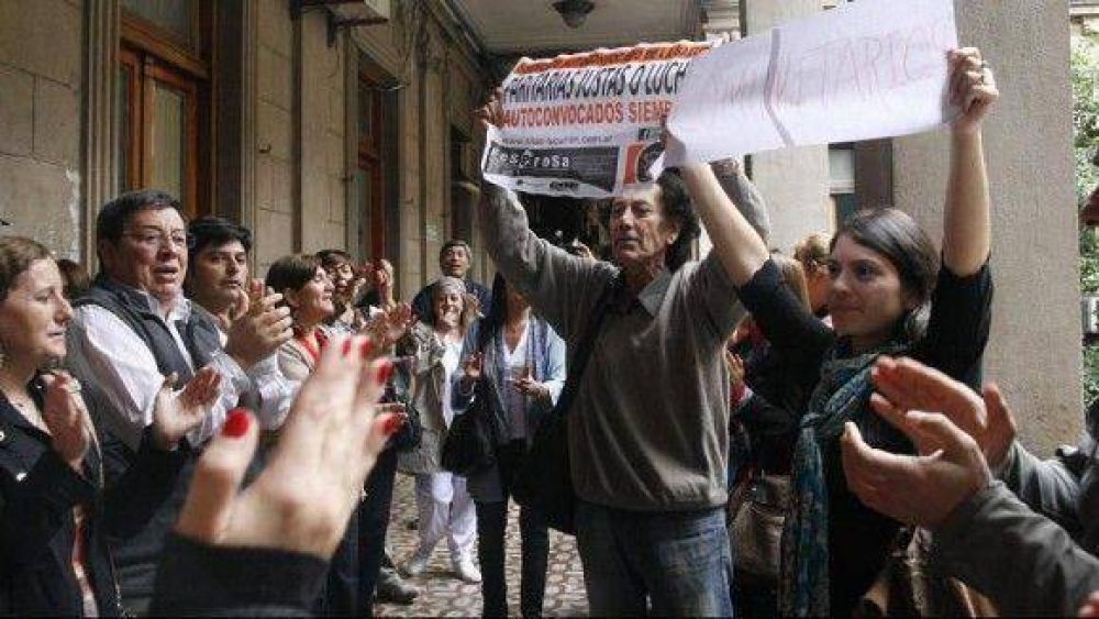 El PE elev� su �ltima oferta salarial y ahora la decisi�n final est� en los gremios de la Salud