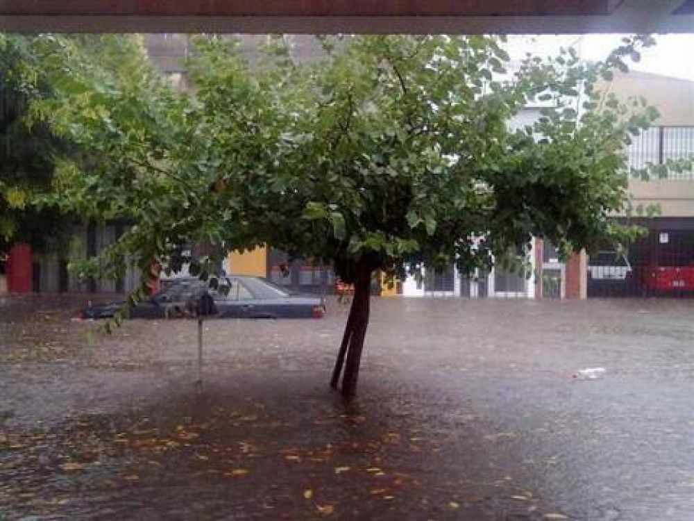 Meoni consternado por las dram�ticas inundaciones en La Plata
