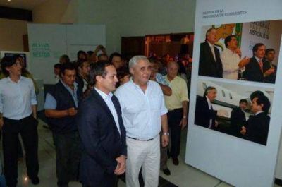 Camau: "Terminemos con esta novela"