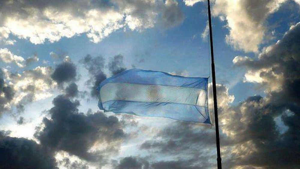 La provincia adhiere al duelo nacional por las v�ctimas fatales