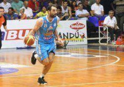 Regatas trabaj� y viaj� rumbo al Sur