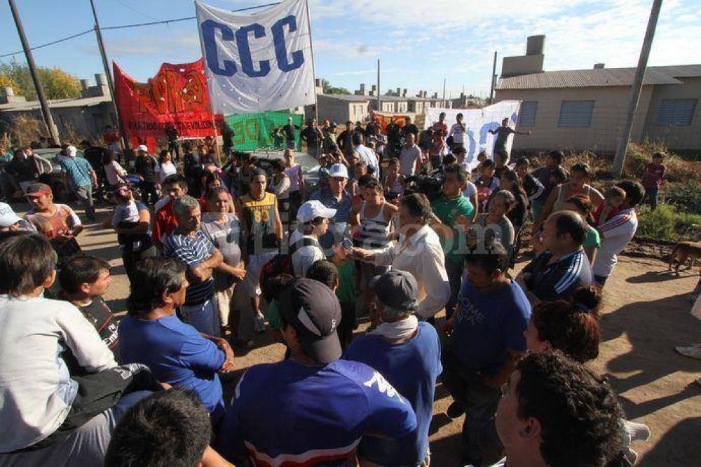Desde hace 15 d�as, La provincia est� habilitada a desalojar Santa Rita II