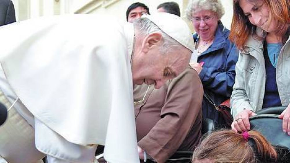 El Papa habl con un cura amigo y le ratific que llegar en diciembre