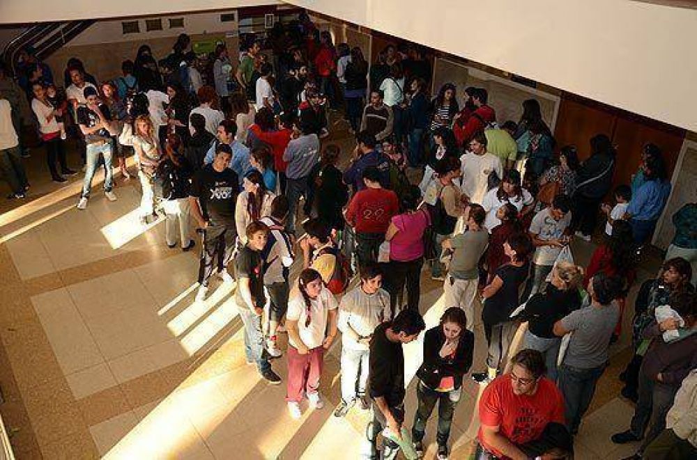 Gracias a la gente quedan pocas entradas para Estelares y hay muchos �tiles para escuelas