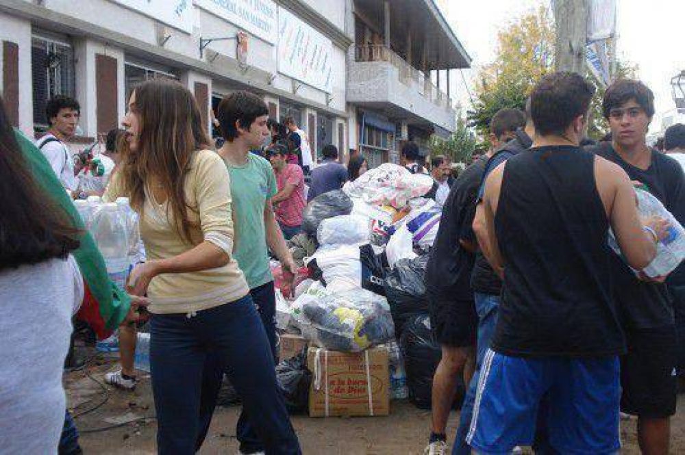 En La Plata, baj� el agua y creci� la solidaridad