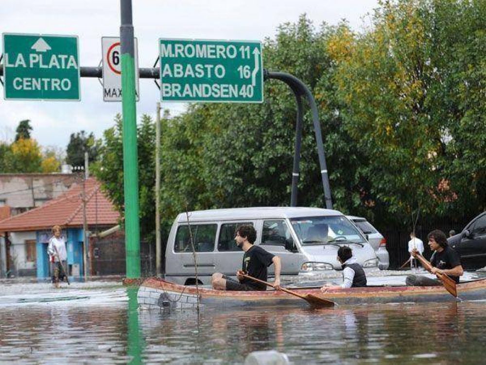 Tragedia en La Plata: hay 51 muertos y contin�a la b�squeda de desaparecidos