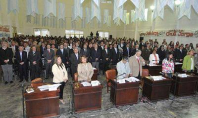 Jorge expuso proyectos para un a�o condicionado