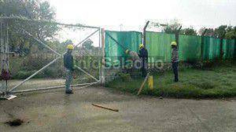Comenzaron las obras con marcaci�n desde el lado de adentro correspondientes a la ampliaci�n de la Calle Mariano Acosta, lindera al predio de Petfood