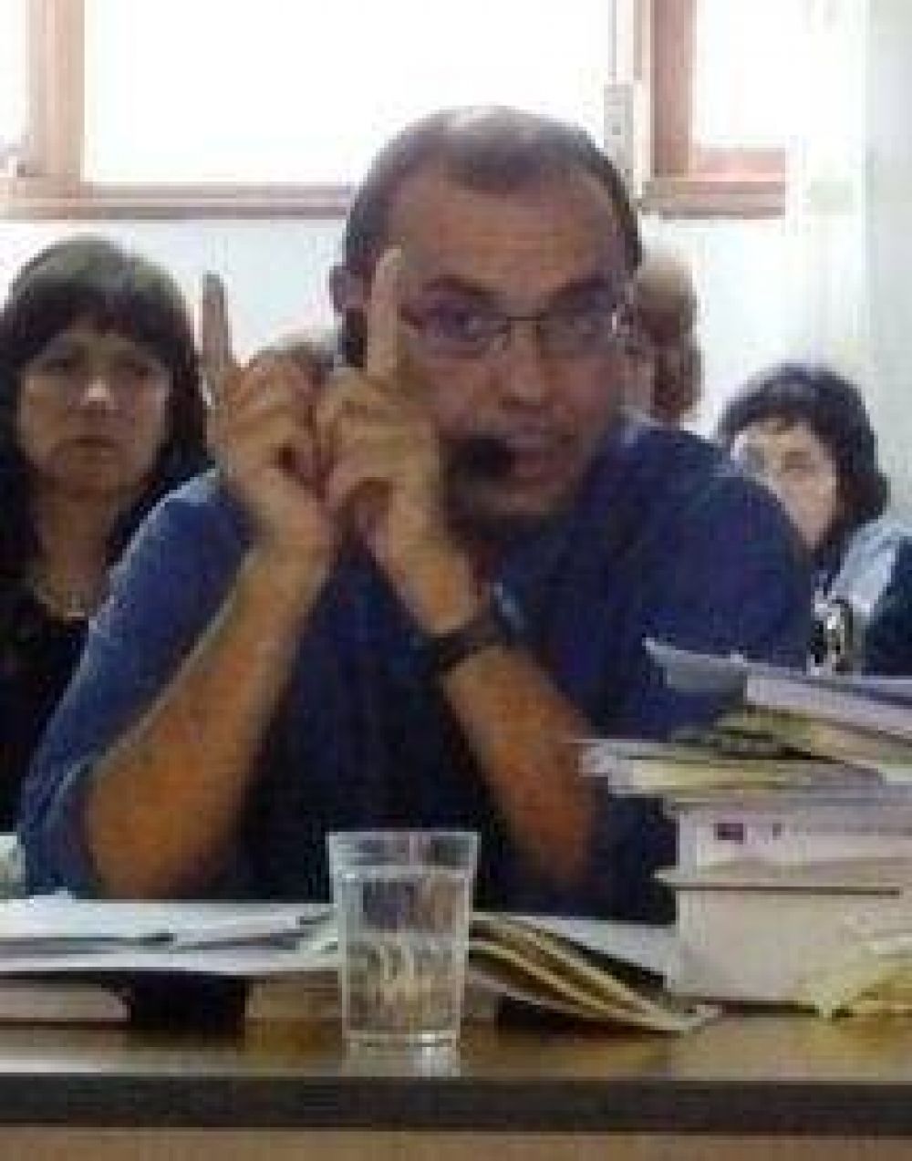 Romance entre la profe y el alumno: �los mensajes de textos permiten construir una hip�tesis fuerte�