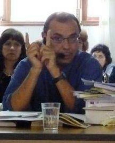 Romance entre la profe y el alumno: �los mensajes de textos permiten construir una hip�tesis fuerte�