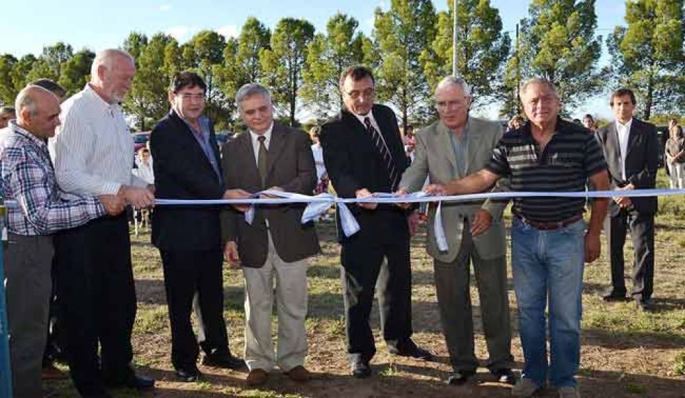 El Gobierno provincial inaugur� obras en Abramo