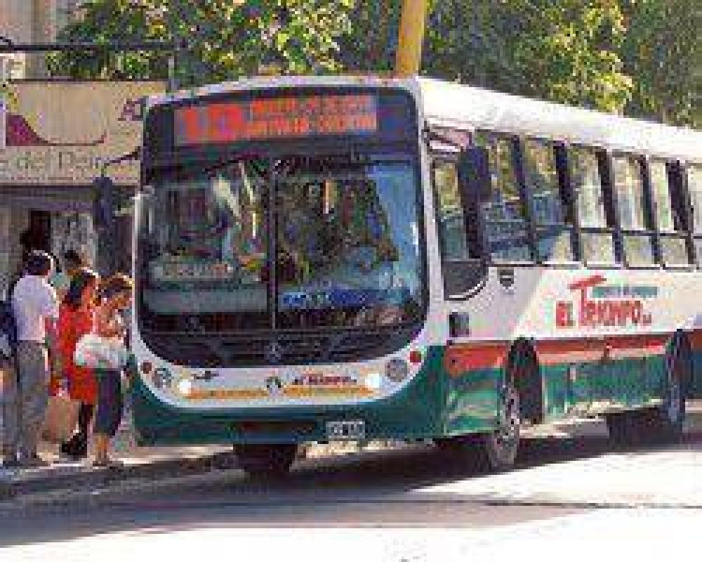 Empresarios de colectivos sostienen que la suba en el boleto est� frenada