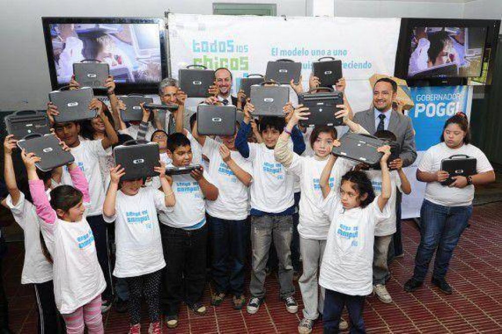 M�s escuelas del interior se suman al Programa Todos los chicos en la red
