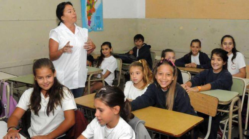Quieren cuidar la voz de los docentes y evitar el ausentismo