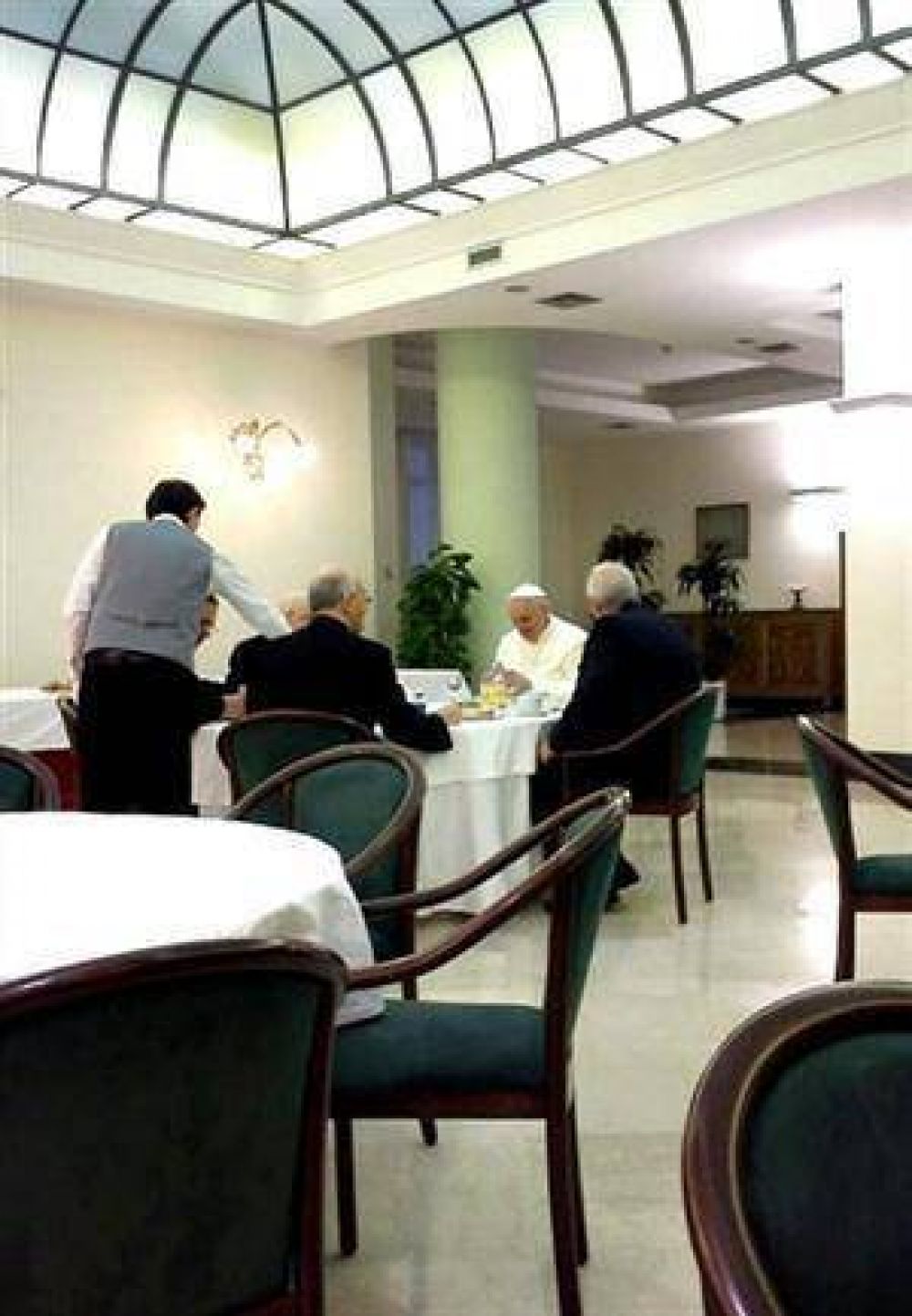 Aumenta la preocupaci�n en el Vaticano por la seguridad del Papa