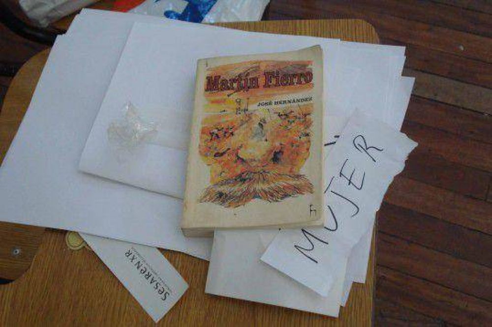 El colegio solidario: trabajan a destajo para ayudar a los inundados