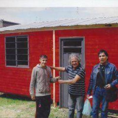 Guti�rrez volvi� sobre las casas de madera: mucho dinero y mal final