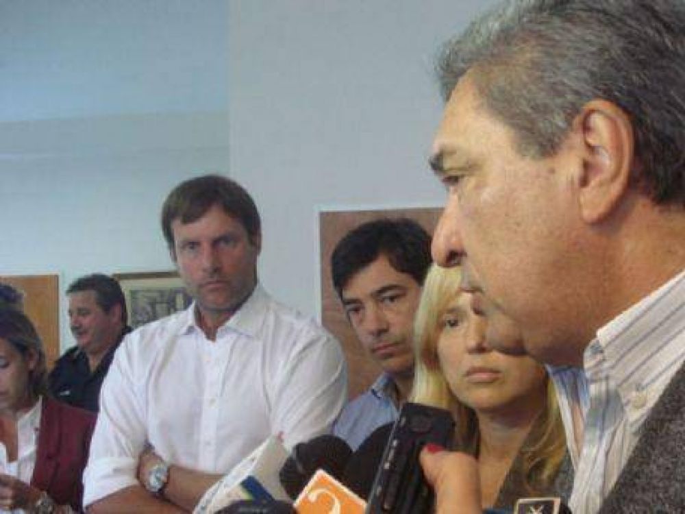Cristina �lvarez Rodr�guez visit� Berisso: �Entendemos esta cat�strofe como algo integral�