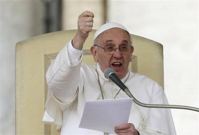 El Papa Francisco se sum� a las donaciones para los inundados