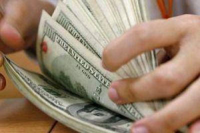 En el cierre de la semana, el d�lar "blue" trep� ocho centavos a $ 8,40