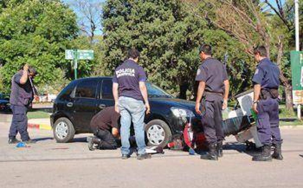 Accidente de tr�nsito en el casco urbano: una menor de 14 a�os sufri� lesiones graves