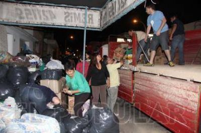El segundo cami�n solidario ya parti� hacia La Plata
