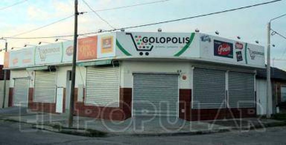 Se llevaron 5 mil pesos y dispararon adentro del comercio