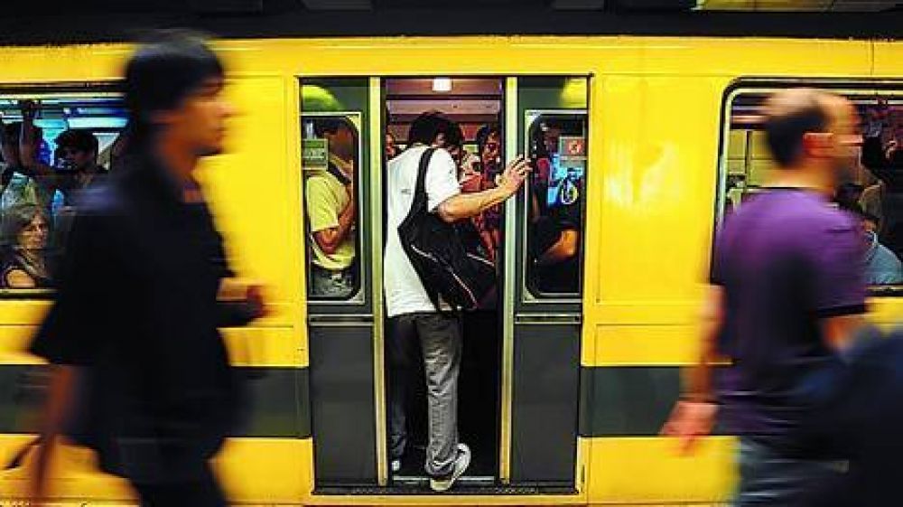 Le renovaron por dos a�os la concesi�n del subte a Metrov�as