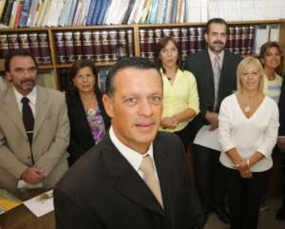 Renuncia masiva en la instituci�n que preside el juez Pag�s