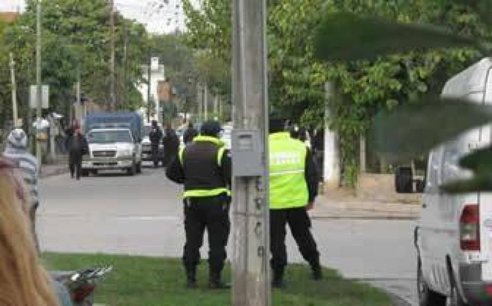 Racedo garantiza el trabajo de la polic�a en Tucum�n
