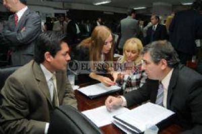 El FCyS solicita informe a la Corte de Justicia sobre causas de Santa Mar�a