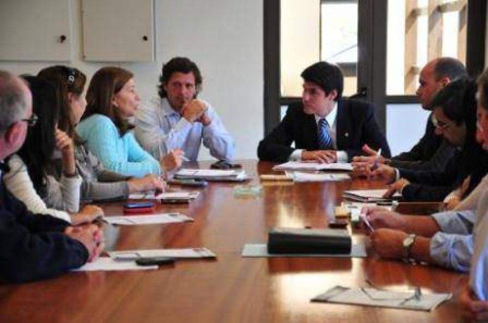 Provincia y Municipio trabajar�n en la agilizaci�n de tr�mites del programa PROCREAR