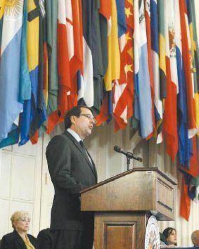 Fuerte rechazo en la OEA al presidente de facto del Paraguay